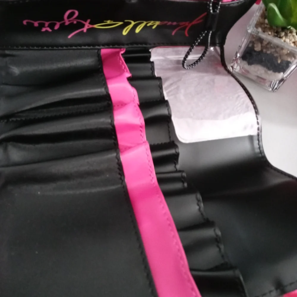 Kendall Jenner make-up  Brush Wallet Color Pink And Black Holder waist  belt new
